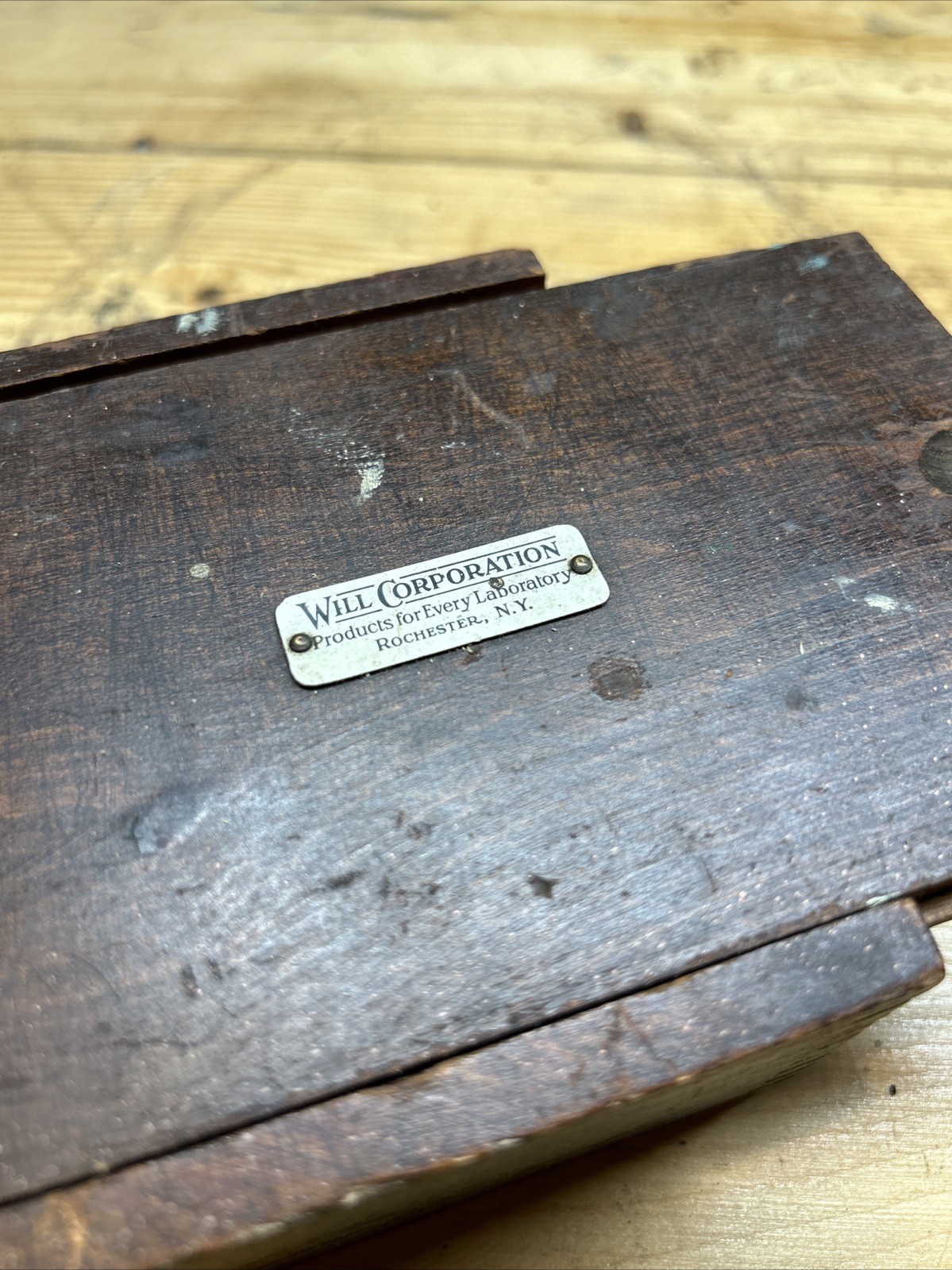 Will Corporation Laboratories Box