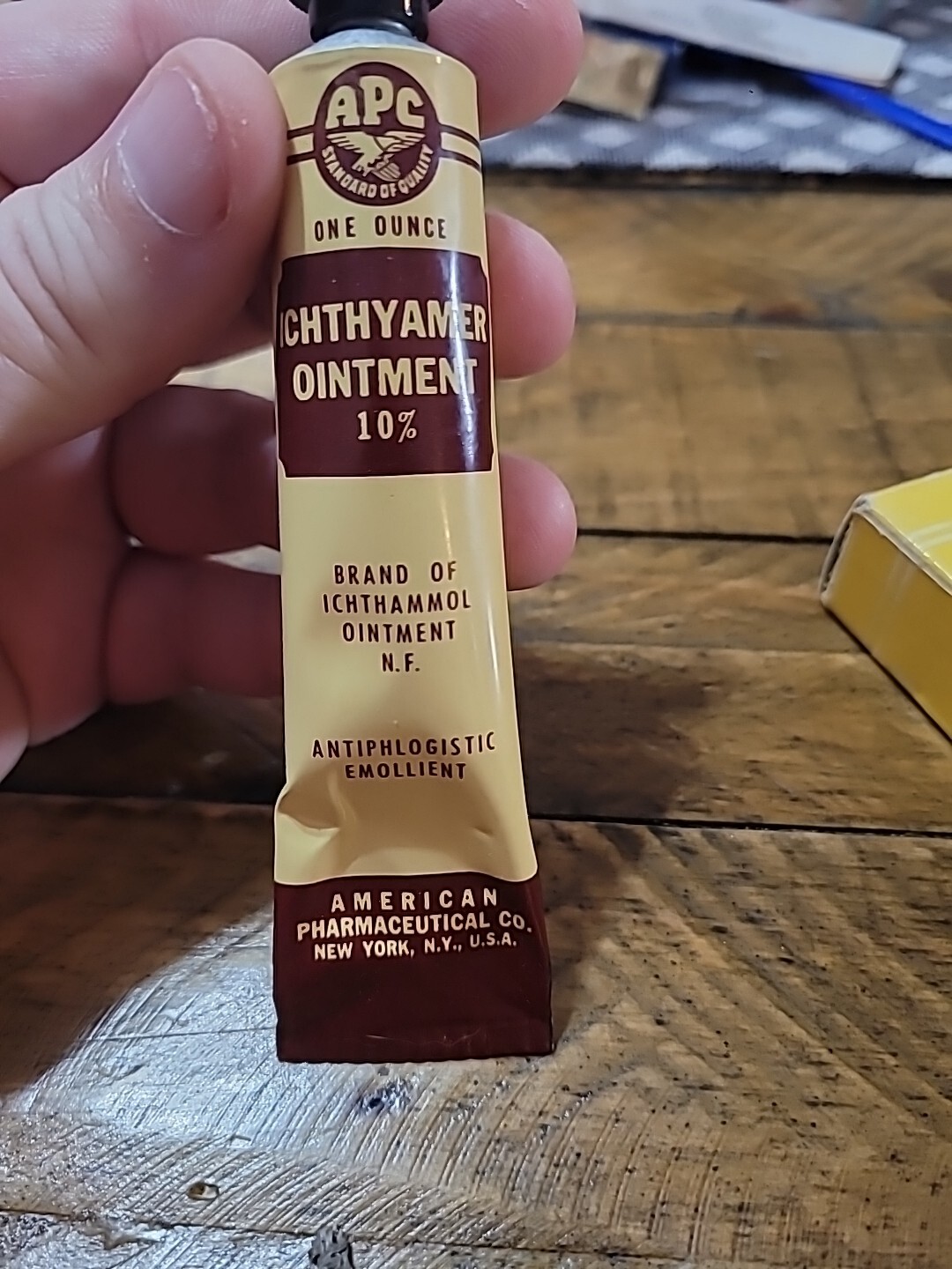 Vintage APC AMERICAN PHARMACEUTICAL COMPANY Zinc Oxide Ointment Tube NEW YORK NY