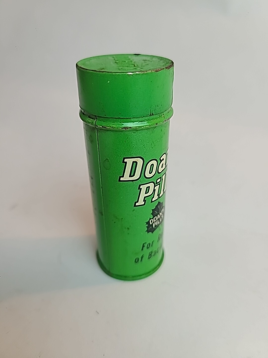 RARE 1960s DOAN’S PILLS medical tin VINTAGE PHARMACEUTICAL doctor med RX drugs