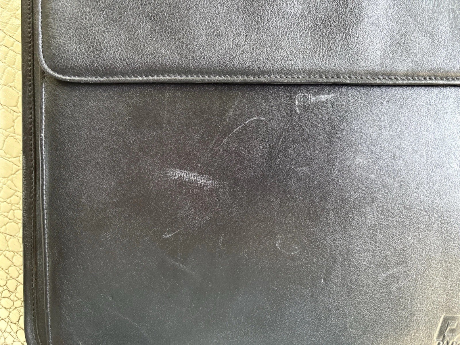 Paxil Pharmaceutical Leather Portfolio Binder Zip Around Black Embossed Logo