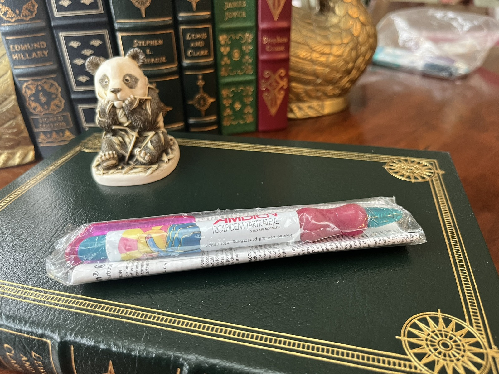 Ambien Cr Pharmaceutical Drug Rep Pen. Writes!!!