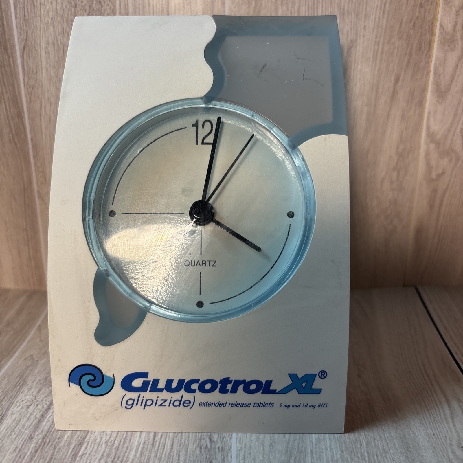 VTG GLUCOTROL XL Desk Clock in Pharma Drug Rep