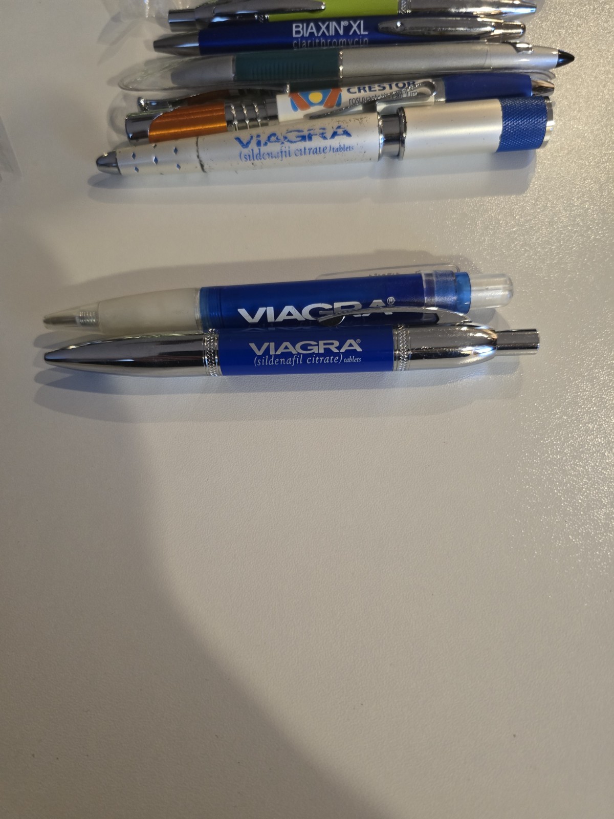 Vintage Pharmaceutical Drug Rep Pen Lot Of 11, 5 Are VIAGRA PENS *NOT TESTED*