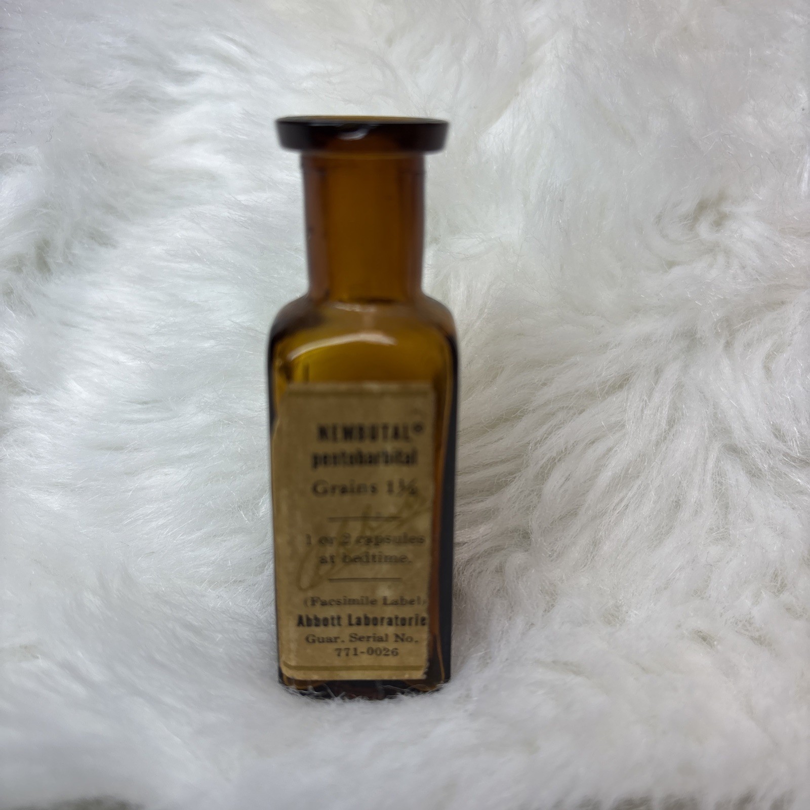 Vtg Abbott Nembutal pentobarbital empty bottle pharmacy medication No Stopper