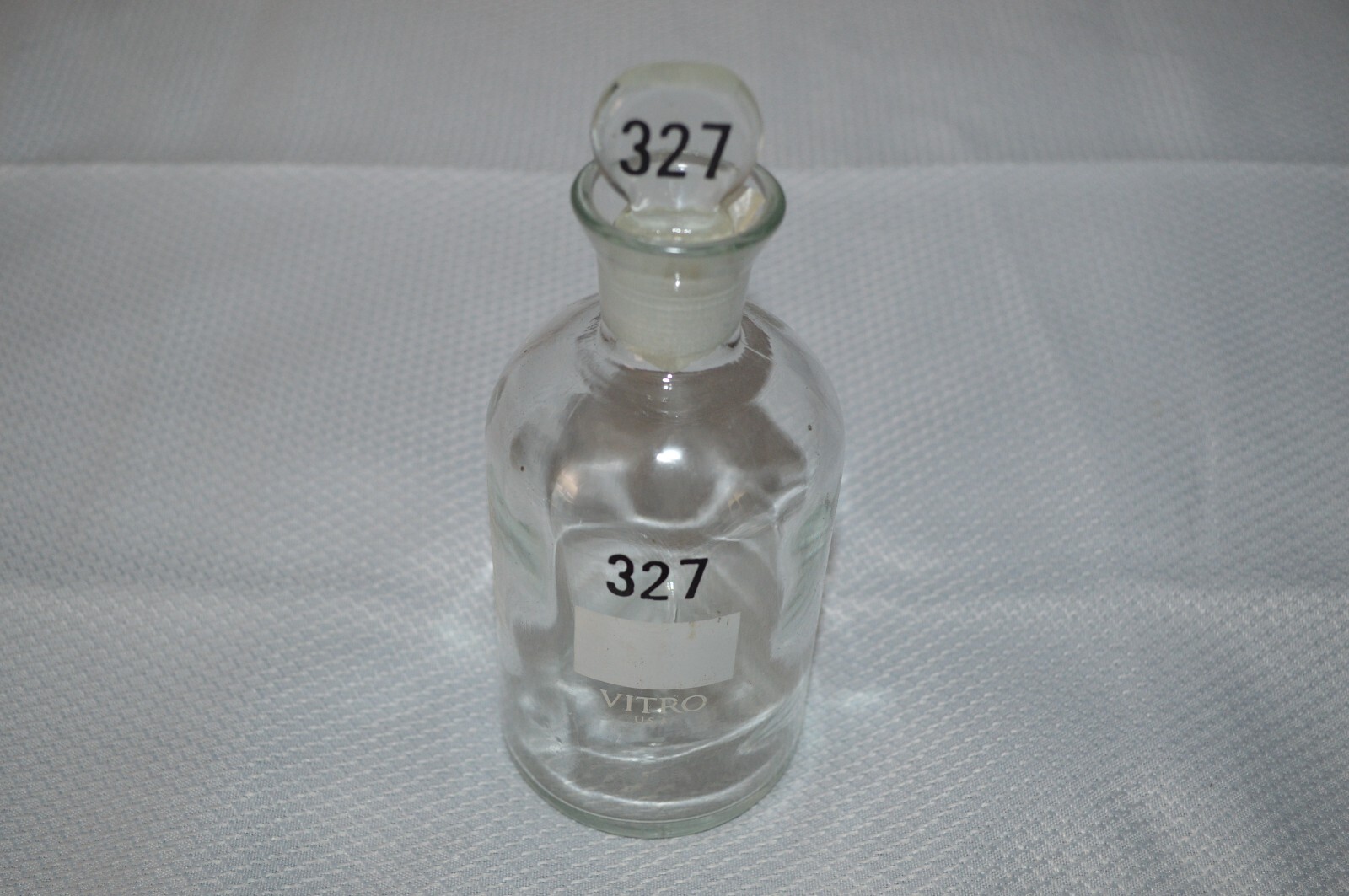 WHEATON ~ VITRO ~ U.S.A. ~ GLASS LABS BOTTLES ~ LABORATORY ~ PHARMACEUTICAL ~NEW