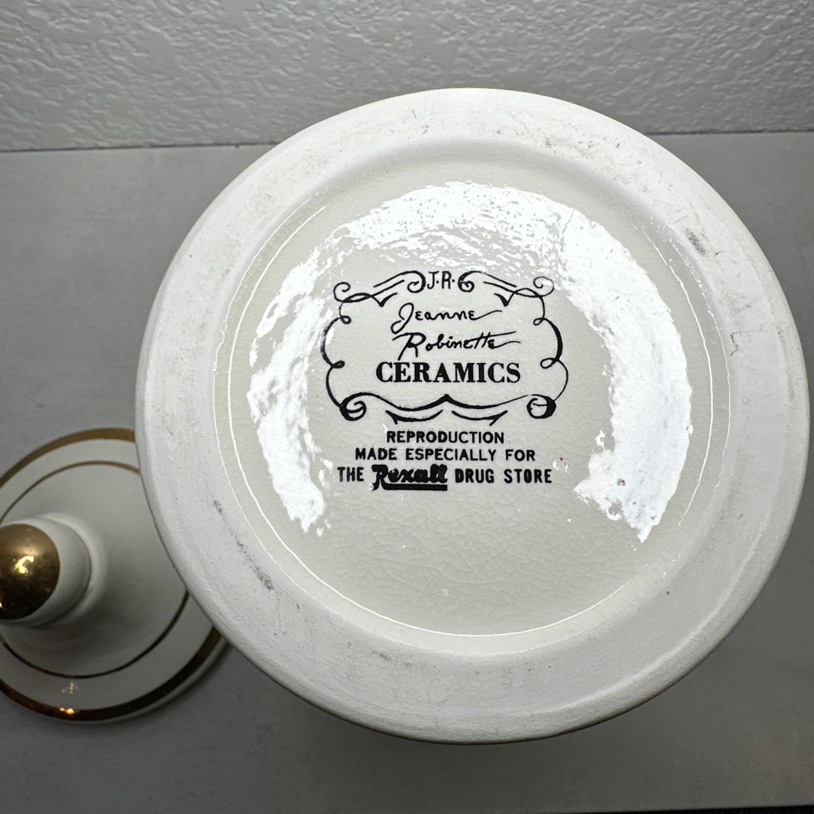 Vintage Jeanne Robinette Ceramics~Carbo Ligni Apothecary Jar, Rexall Drug Store