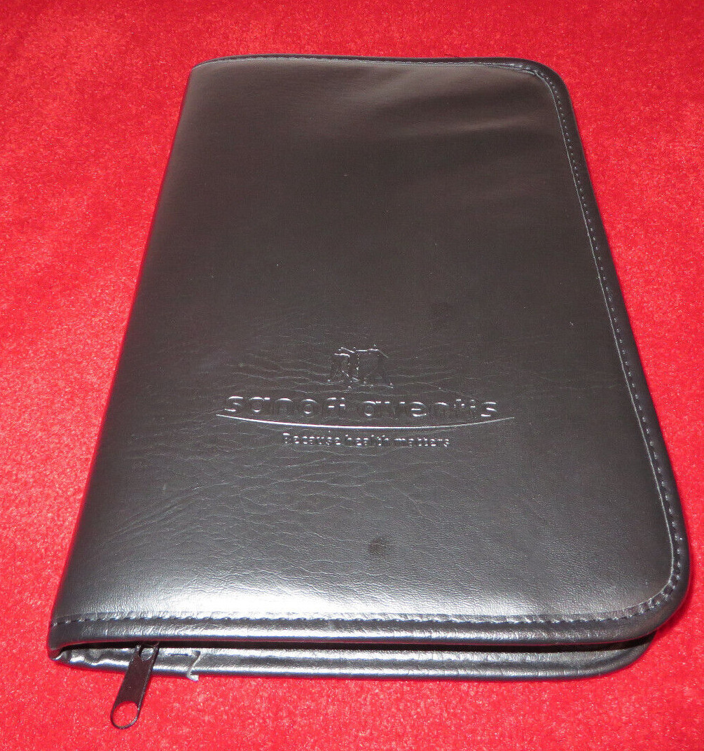 Vintage Sanofi Aventis Pharmaceutical Portfolio / Binder with Treatment Planner