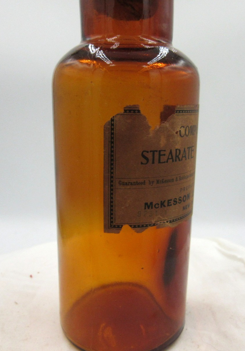 1890’s McKesson & Robbins Stearate of Zinc New York 5 3/4″ Amber Medicine bottle