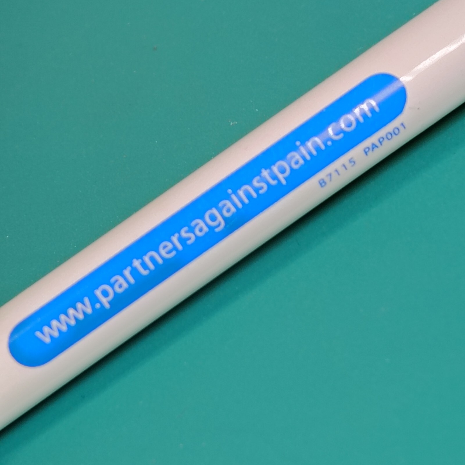 Partners Against Pain Drug Rep Pen BIC Blue Yellow White Pharmaceutical Promo