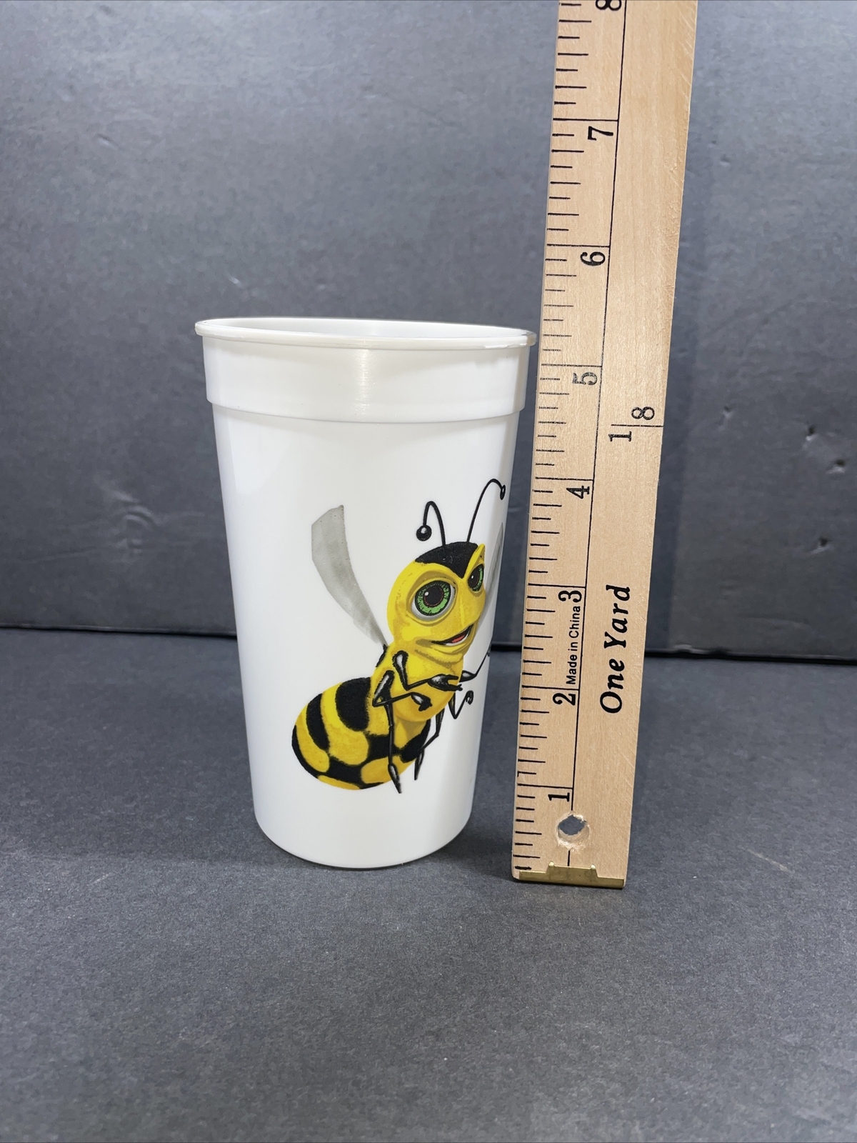 Lot of 20 Pharmaceutical Rep Plastic Cups NEW BEE Bumblebee Advertising Pharma