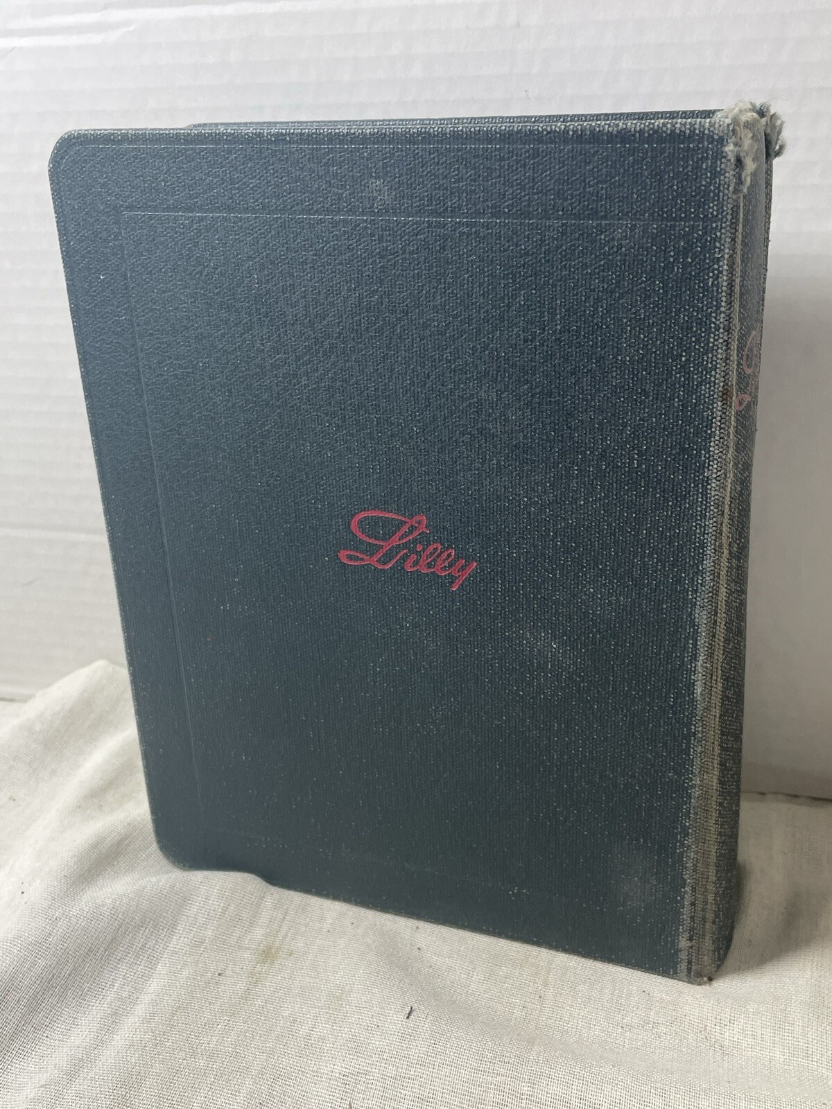Eli Lilly Pharmacy Marketing reference book 1983 Med Price List vintage Rhodes