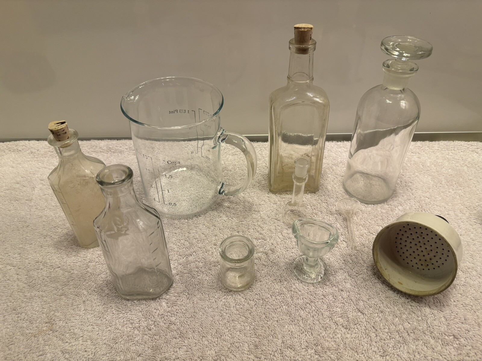 Vintage Pharmacist lot 10 Pcs. Drugstore Bottles And Measuring Cup.