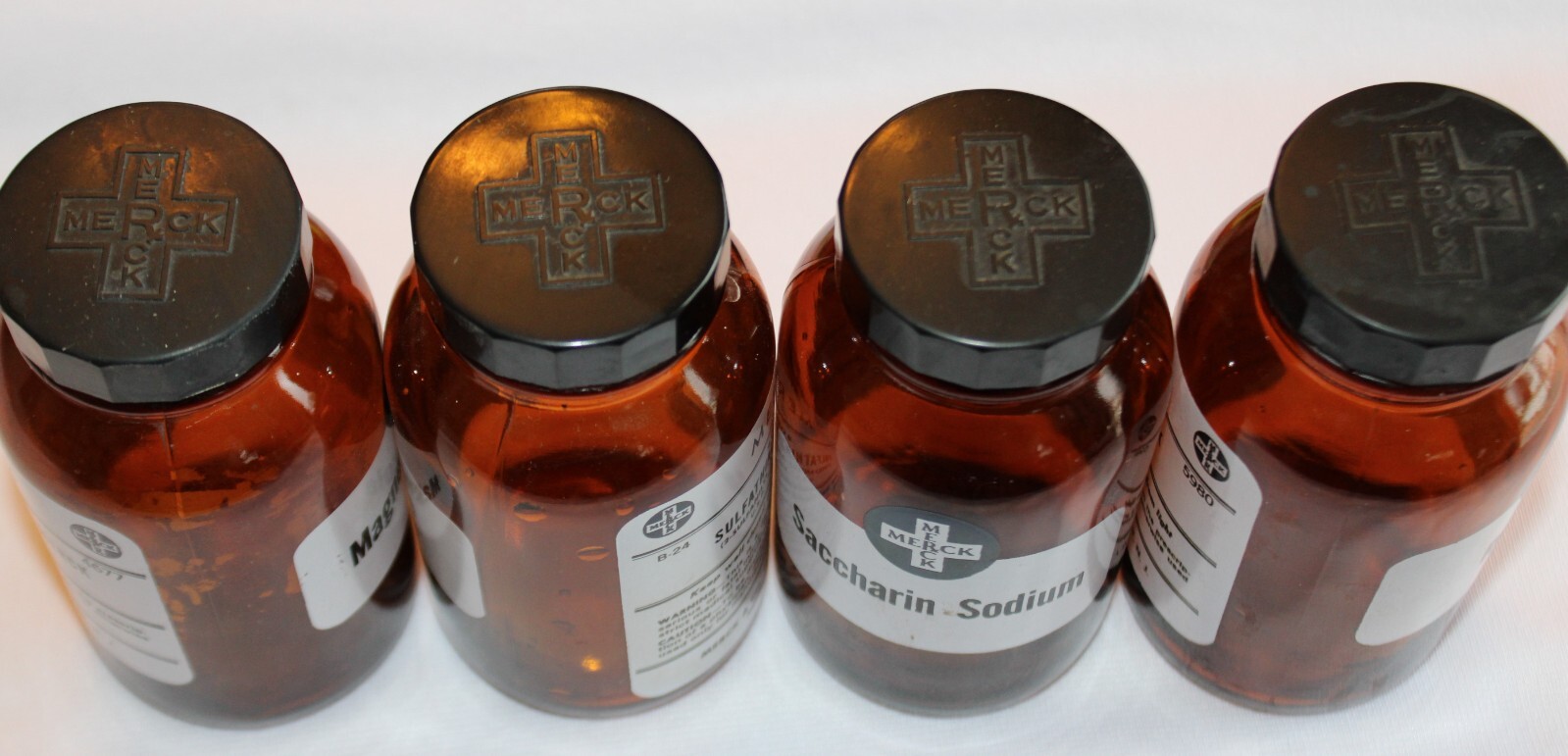 LOT OF 4 VINTAGE AMBER MEREK PHARMACEUTICAL APOTHECARY-MEDICINE BOTTLES 5″ JARS