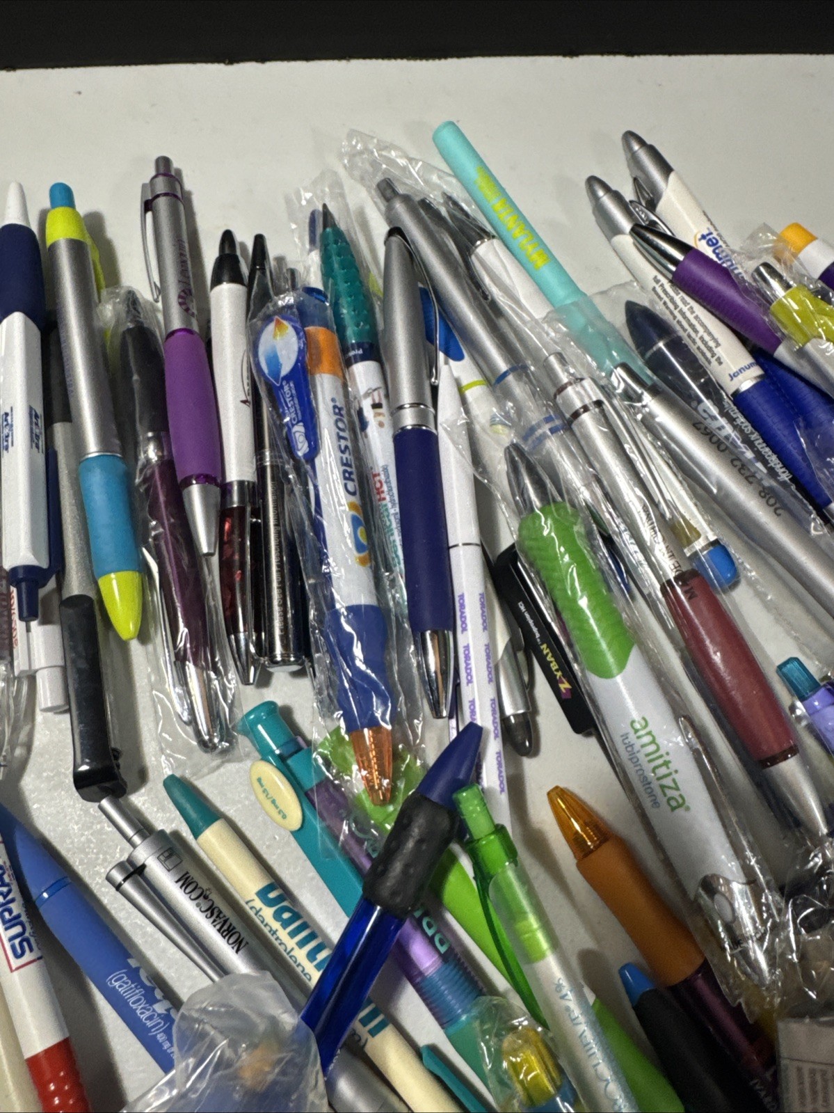 Lot 150 Pharmaceutical Drug Rep Pens!! Many New In or Out of Wrappers, Most Work