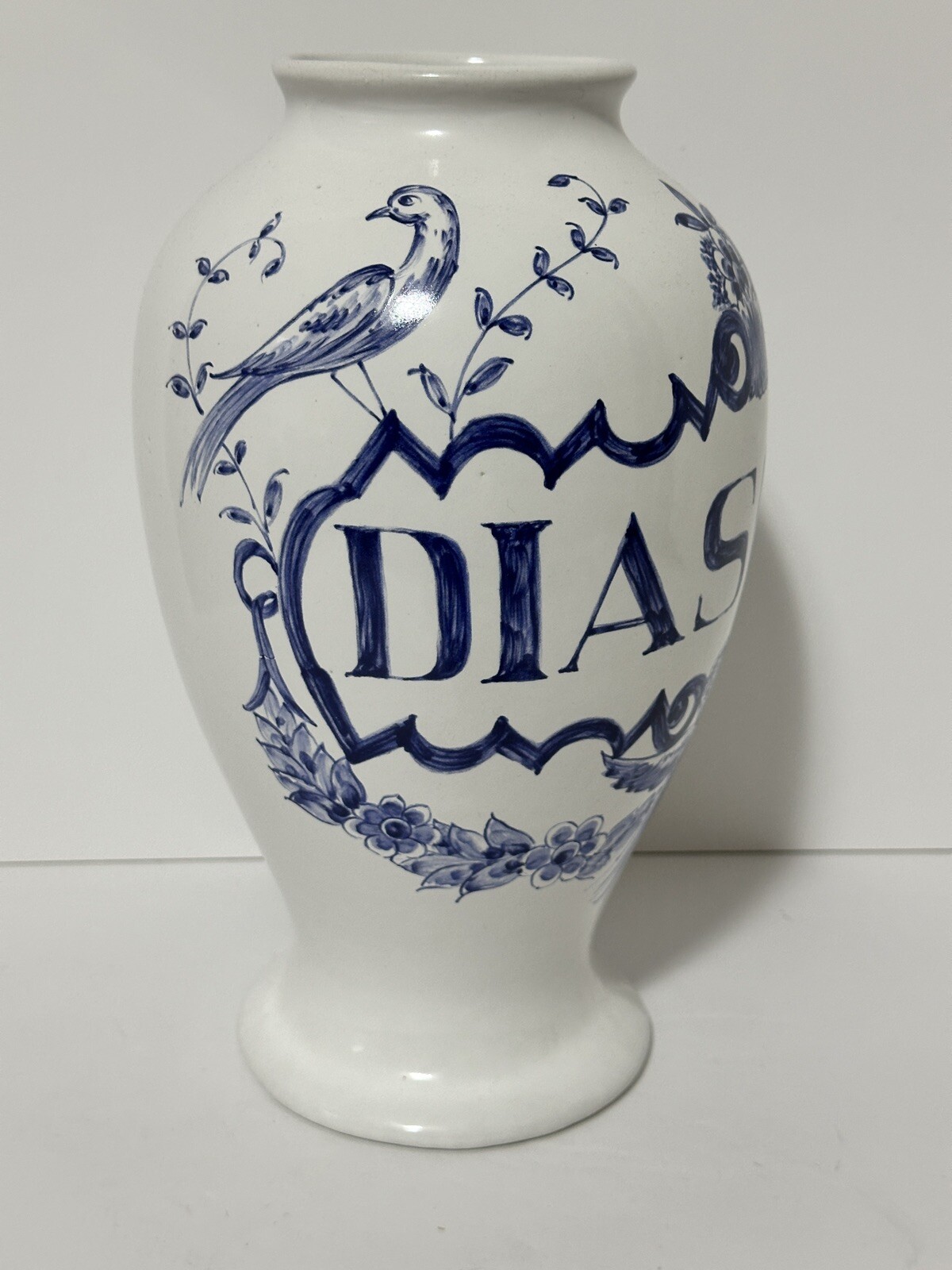 1989 Lilly Made in Portugal Blue & White Apothecary 10″ Vase Diascord