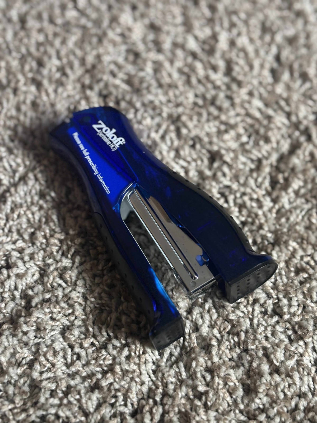Biaxin XL & Zoloft Blue Stapler And Staple Puller Set Medicine Advertisement