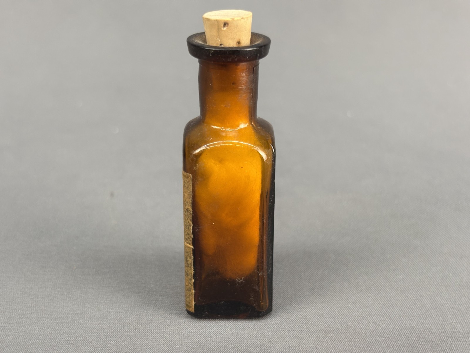 Vintage Abbott Laboratories Nembutal Pentobarbital Bottle (11H)