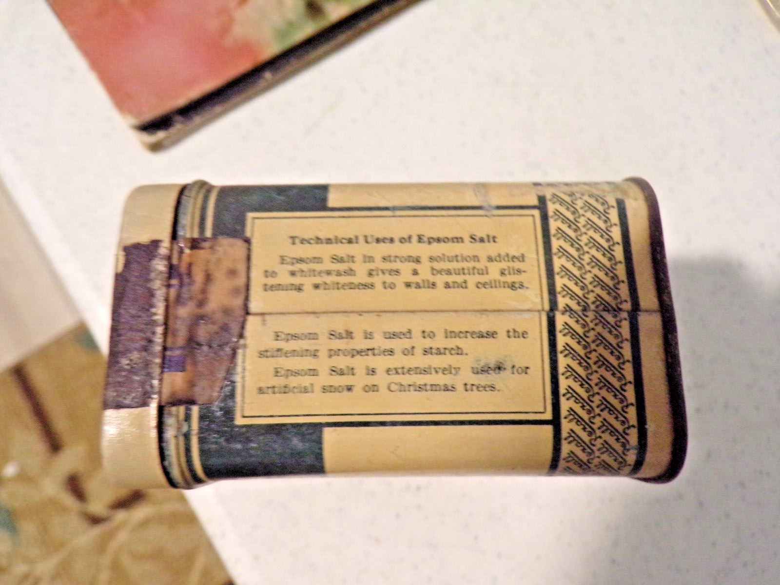 VINTAGE 1940’s FULL PURETEST EPSOM SALT TIN , REXALL PRODUCT 8OZ.