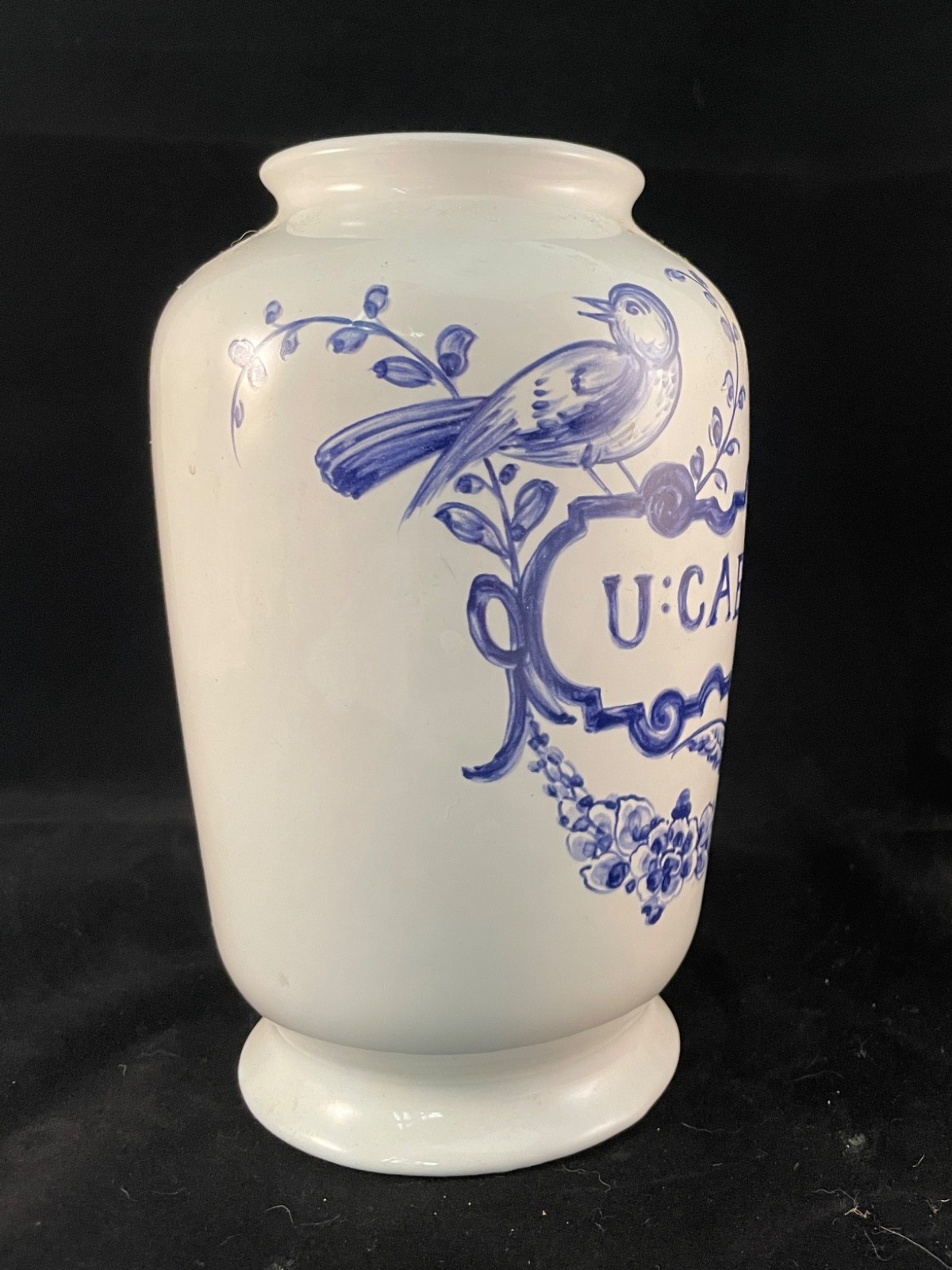Vintage 1989 Lilly Pharma Blue White Ceramic U:Caelful:Fo Apothecary Jar Vase