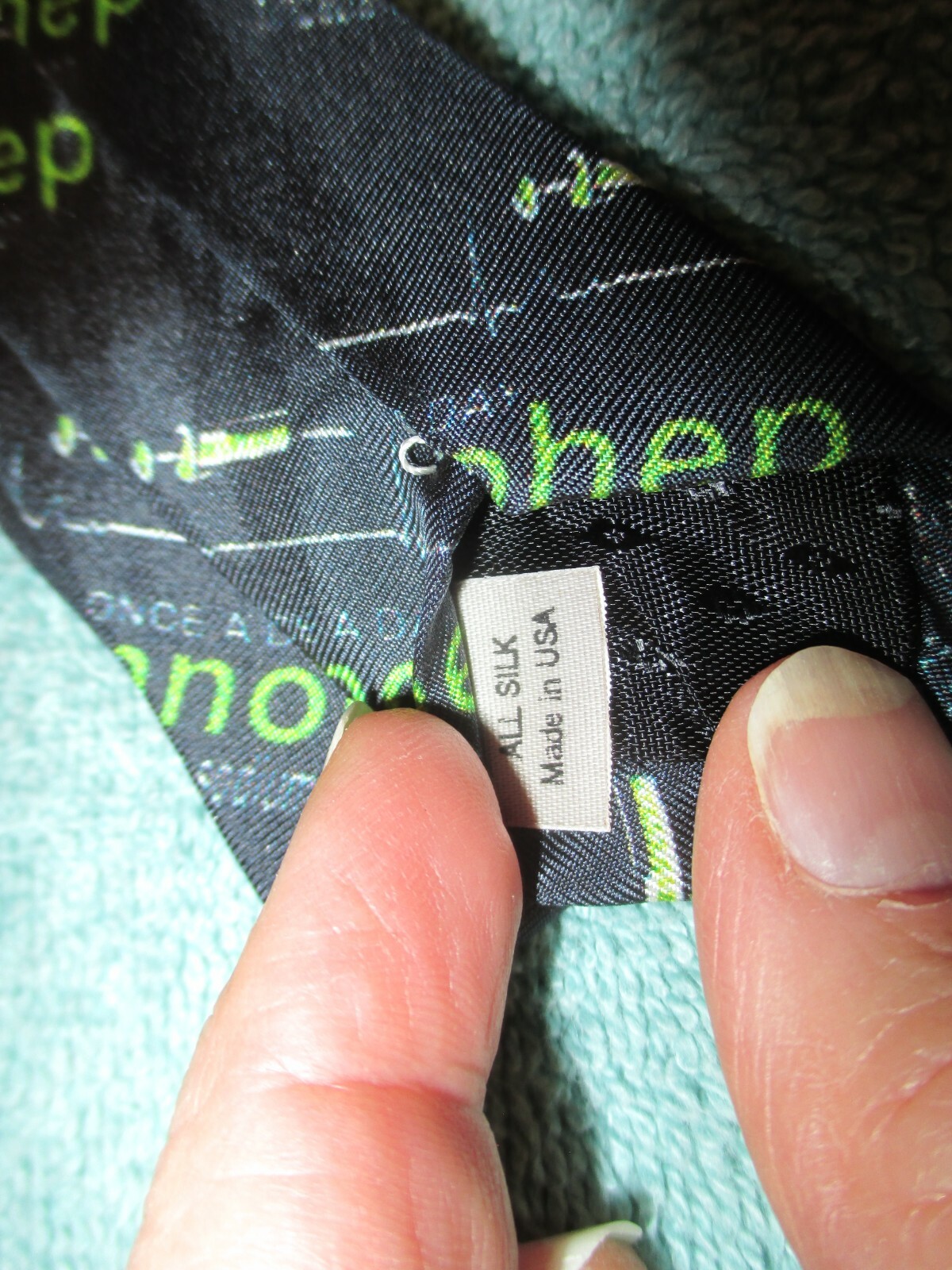 DuPont Pharma necktie with Innohep design 100% silk made in USA RARE promo item