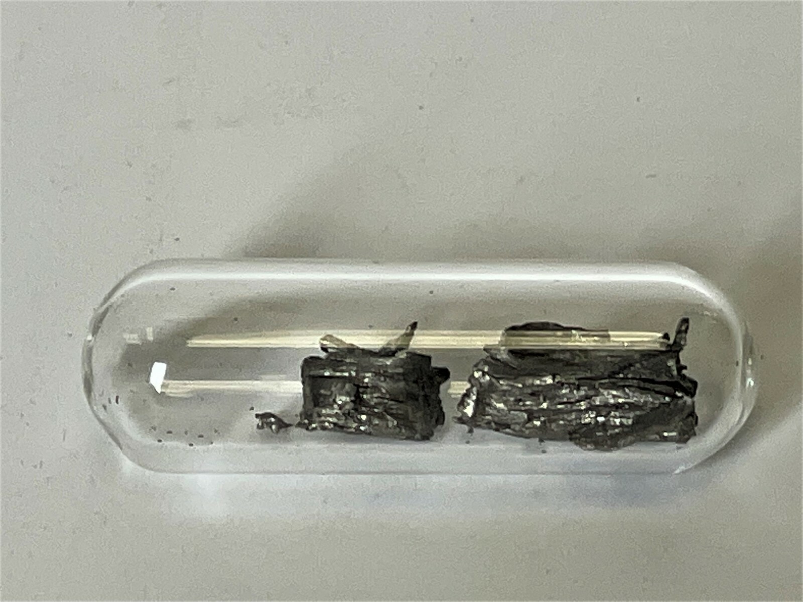 Samarium Metal Dendrites 99.9% 1 Gram+Clean in Argon Glass ampoule in glass Vial