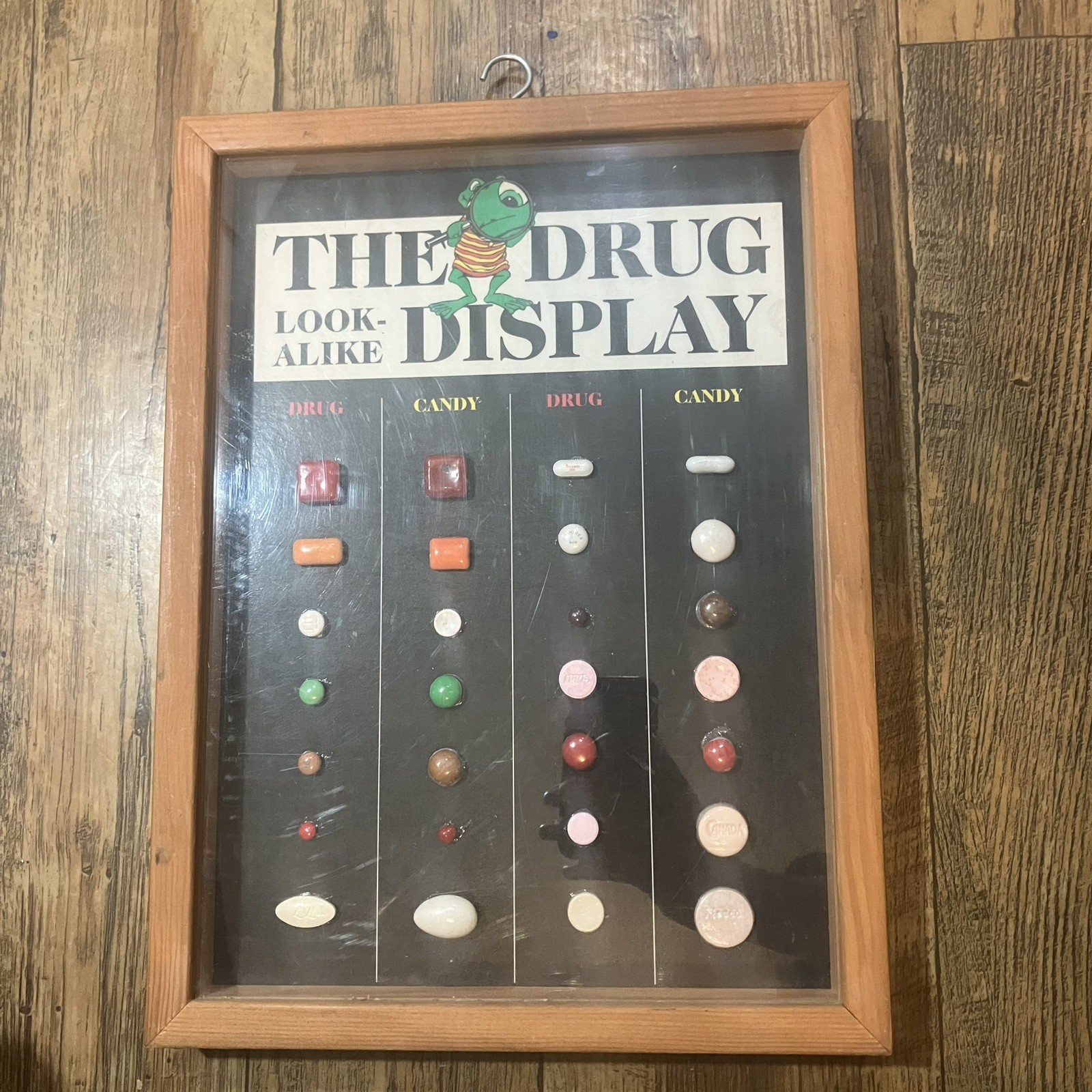 RARE Vintage D.A.R.E. “The Drug Look-Alike Display” Educational Health Exhibit