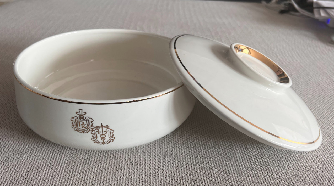 Rare Find New Owens Illinois Pharmacist Pharmacy Medical Covered Casserole Dish