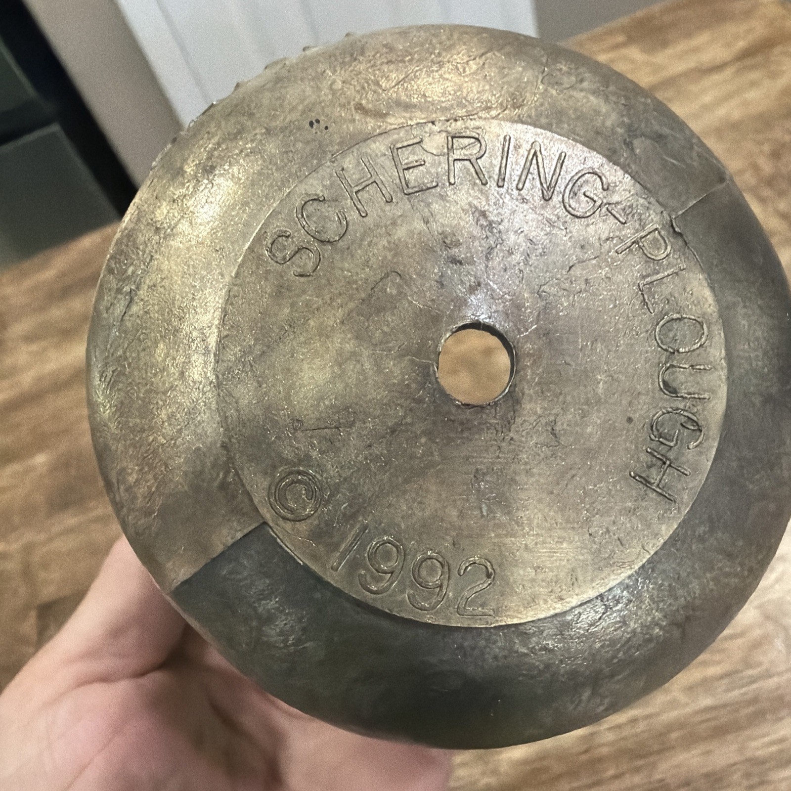 1992 PHARMACY CLASS MORTAR AND PESTLE SECUNDUM ARTEM SCHERING-PLOUGH METAL GRAD