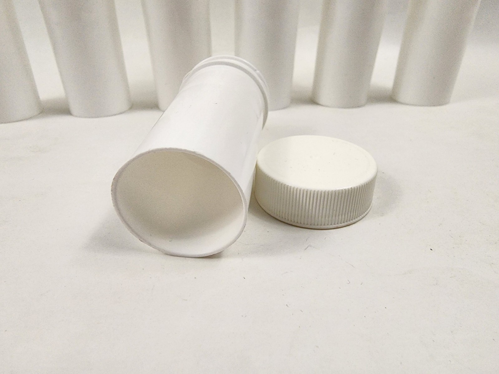 .5 (1/2) Oz White Plastic Ointment Container Jars With White Caps Lot Of 12