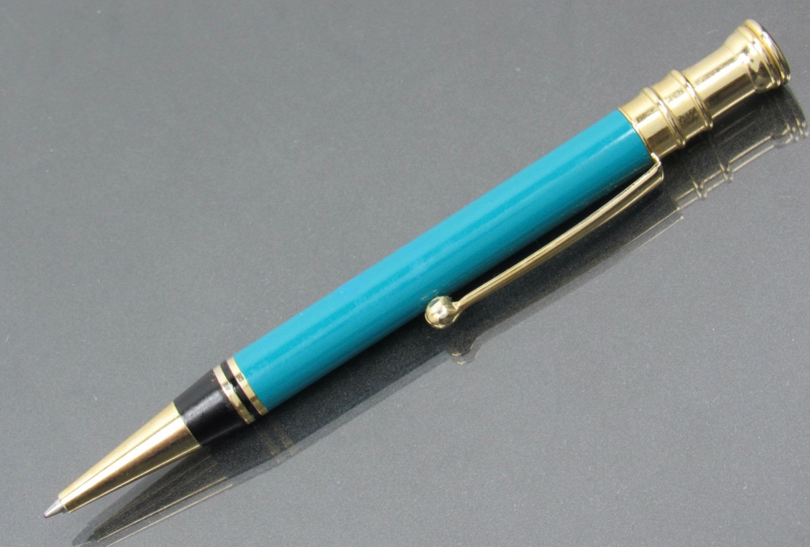 Diflucan Metal PEN Drug Rep Pharmaceutical Promo Advertising Nailhead Clicker
