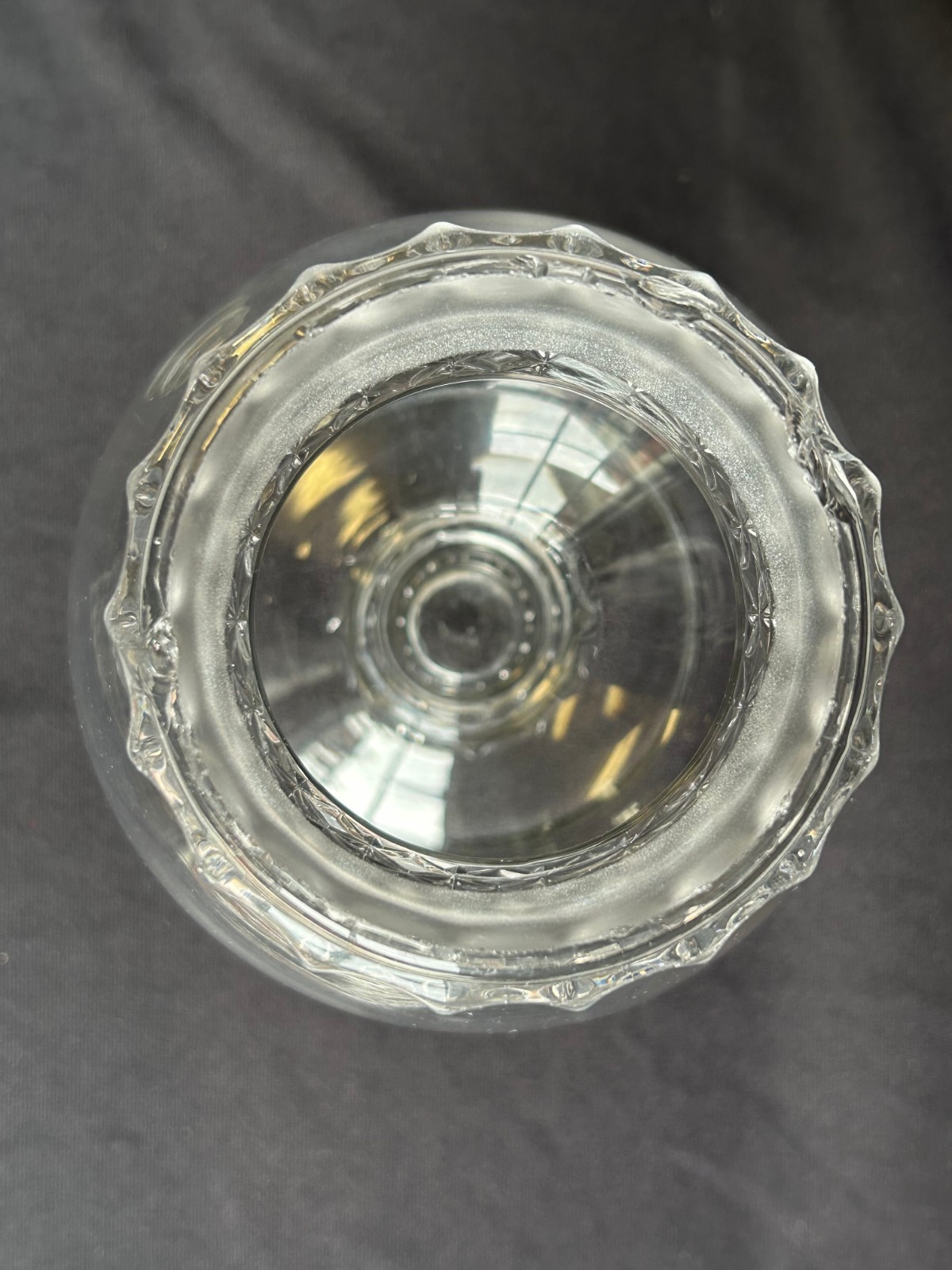 Pharmacy Globe Jar with Lid