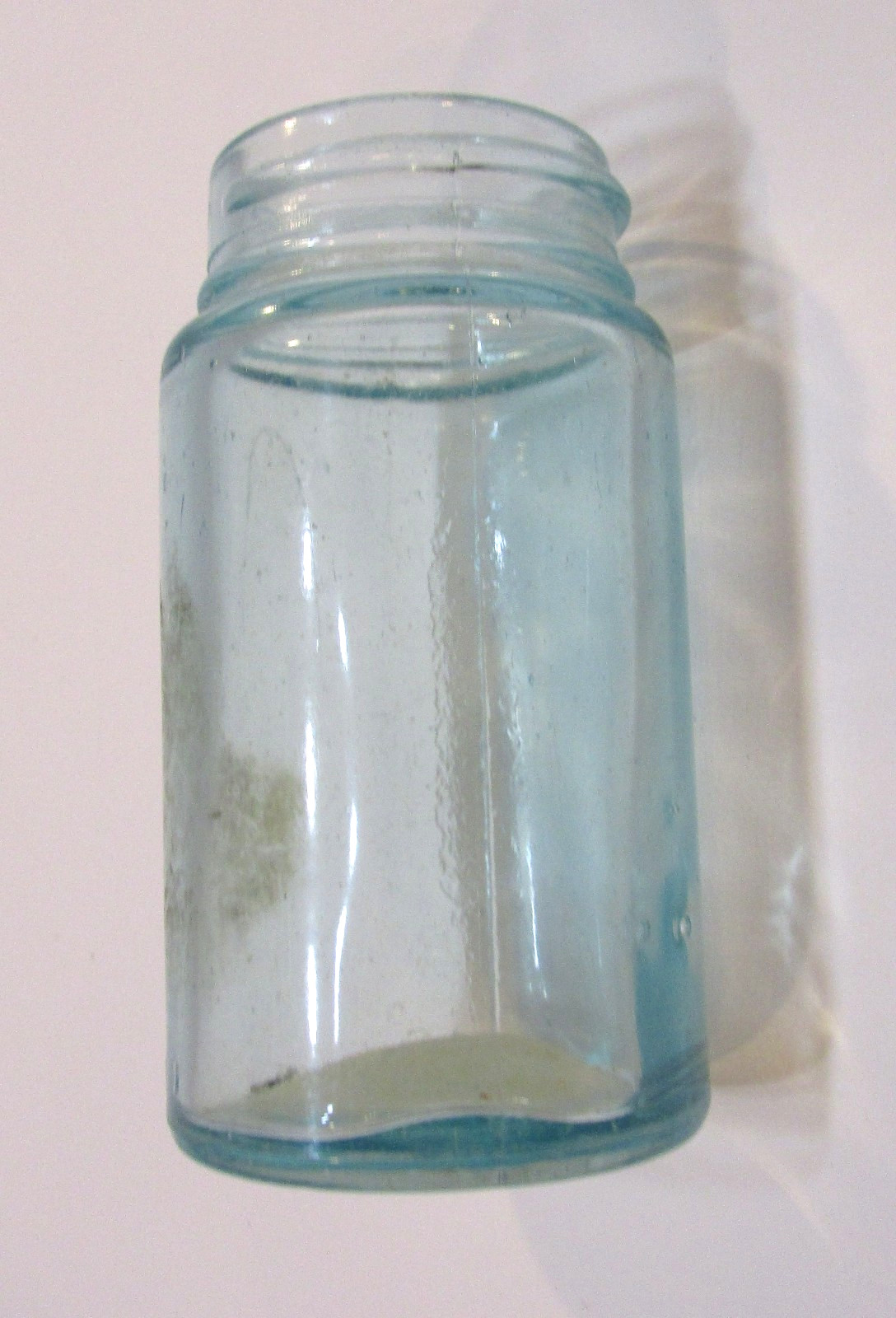 Primitive Old 1930s Blue Green Aqua Glass 3.25″ Tall Antique Medicine Bottle Jar