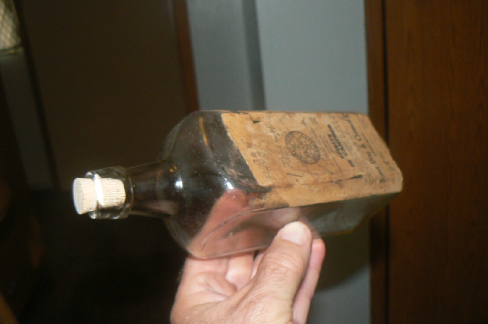 SUPER RARE 1890s SAVOY DRUGEIST LABELED CLEAR SQUAR CORK BOTTLE. CHICAGO. ILL.