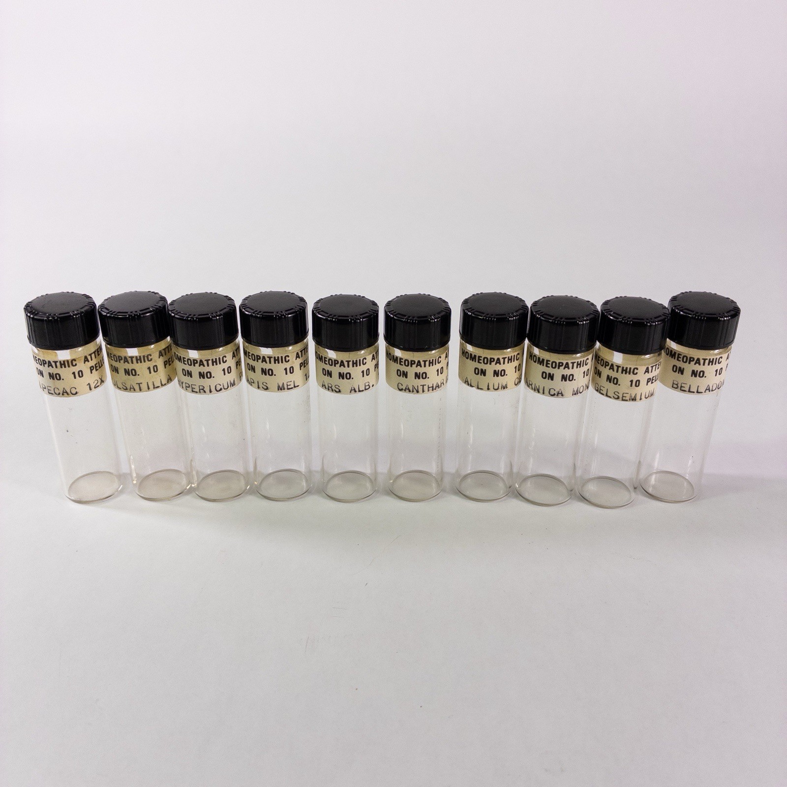 Vintage Apothecary Doctor Kit 18 Glass Labeled Vials/Bottles Medical 1960s Old