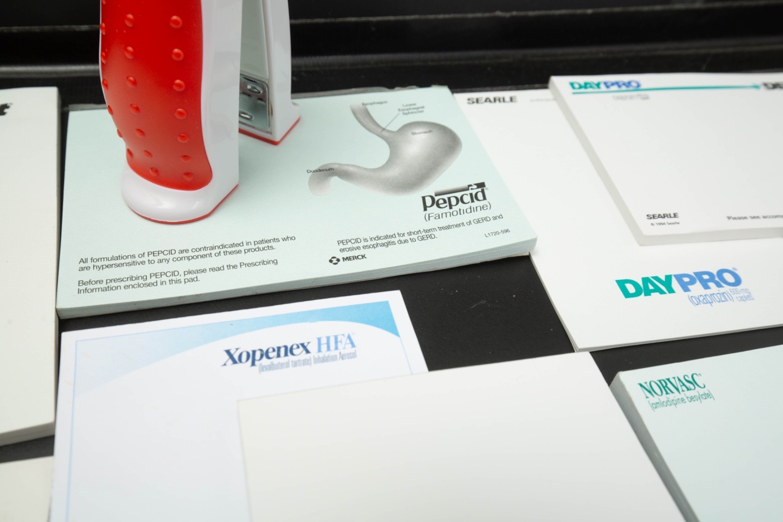 Drug Rep Pharmaceutical Partial Sticky Notes Stapler Pharma Note Pad Lot Vtg