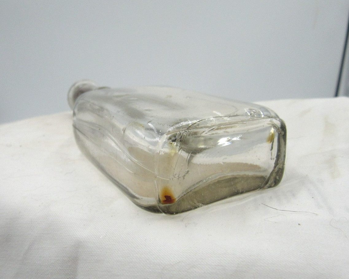 1900’s Nyal Laxative Expectorant Detroit Mich 5 5/8″ Clear Medicine bottle