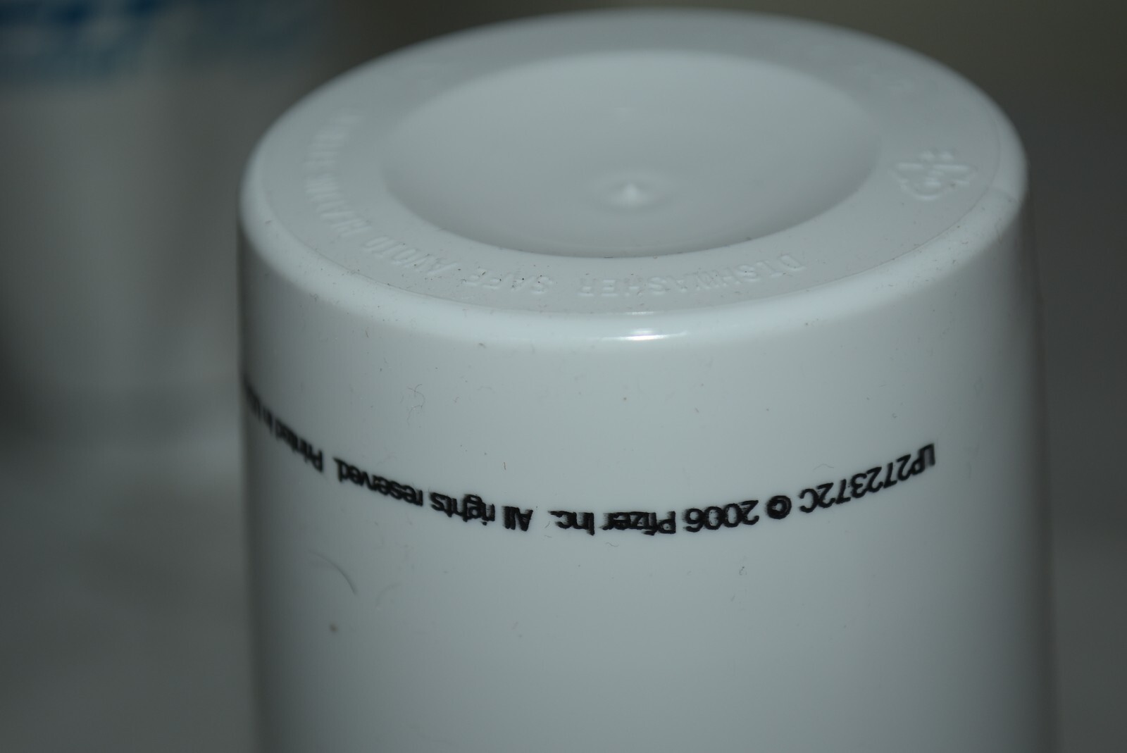 20 reusable LIPITOR 16 oz plastic glasses 2006 Pfizer Pharma Gift New old stock