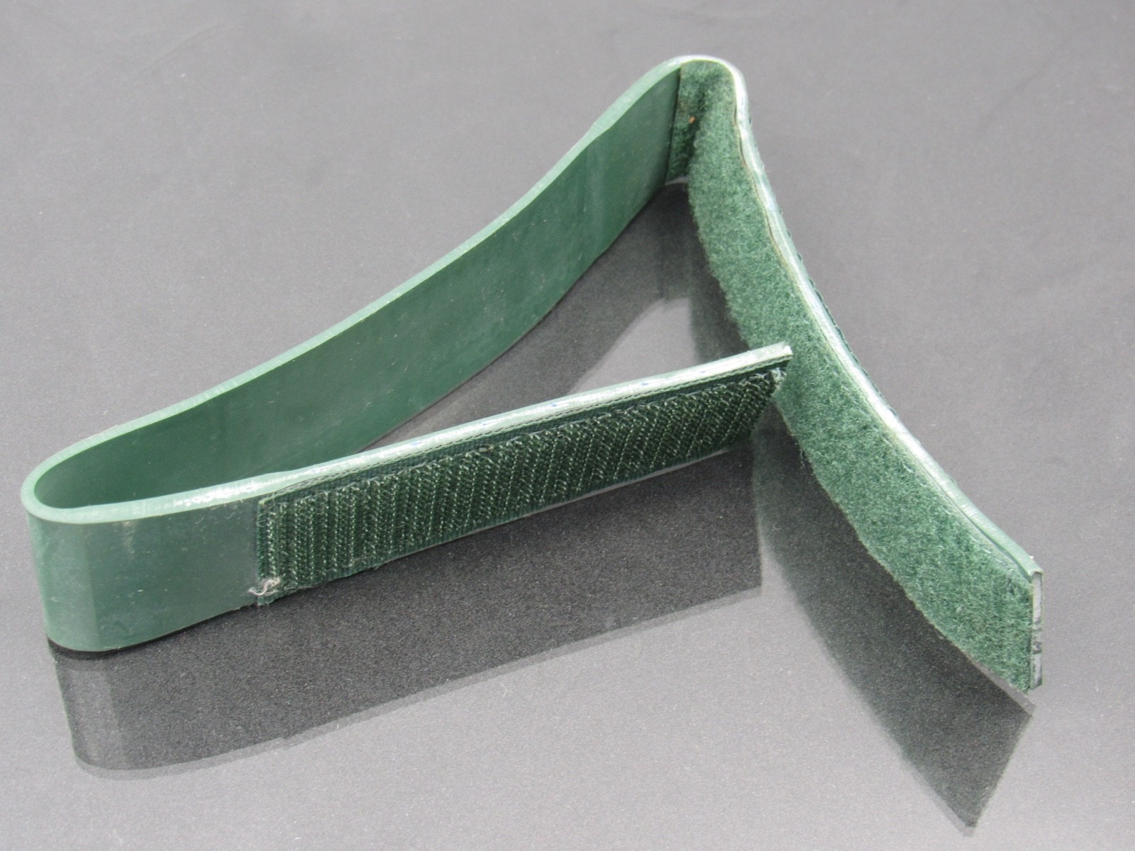 Vasotec Green Rubber Velket Tourniquet Hook Loop Closure Drug Rep Pharmaceutical