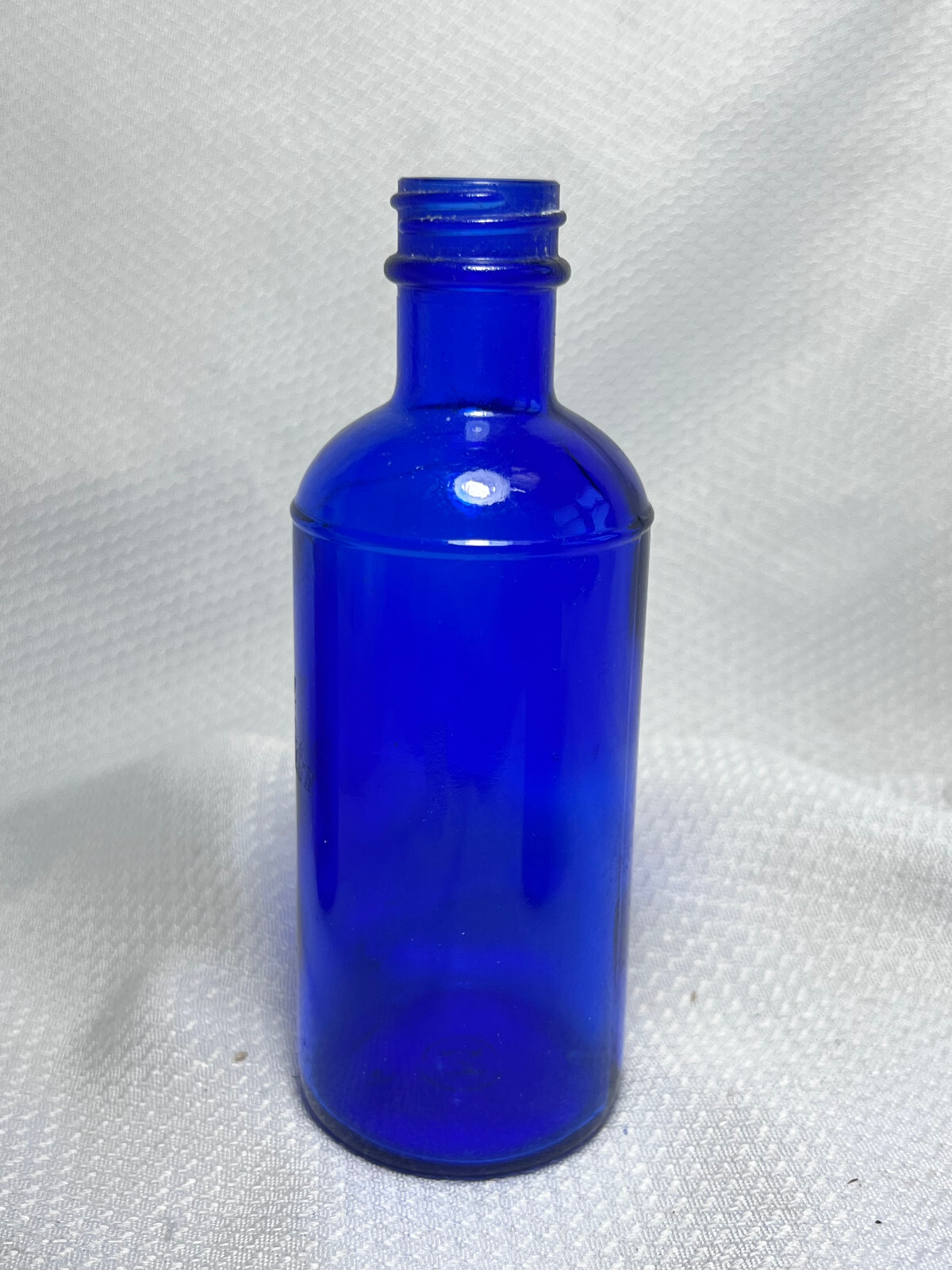 Vtg Lot Of 4 Cobalt Blue & Brown Drug Store Pharmaceutical Bottles Bromo Seltzer