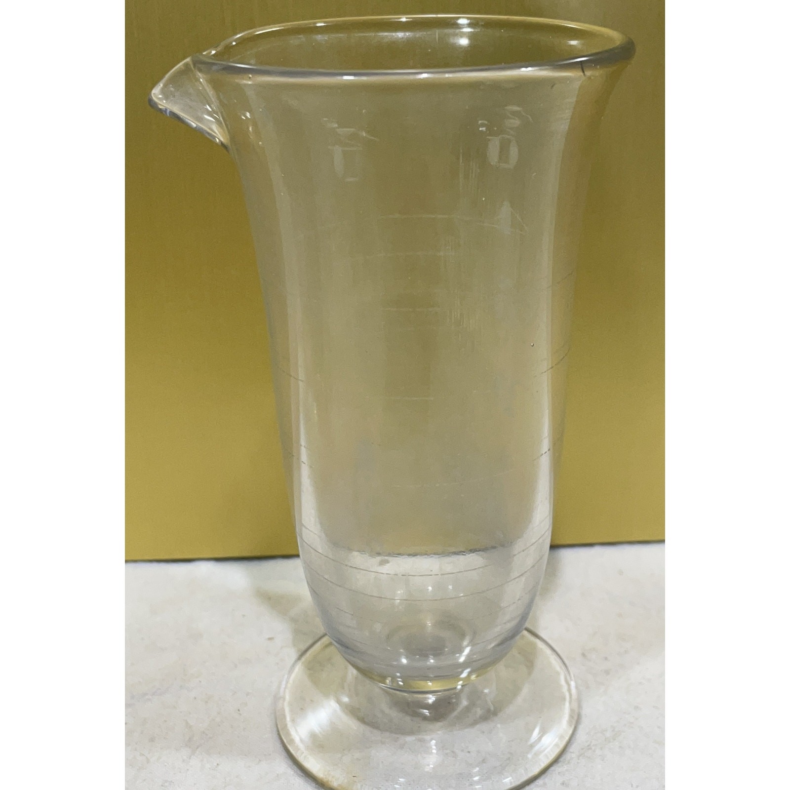 Vintage Apothecary Glass Measure Beaker Etched Ounce and Dram Symbols EUC