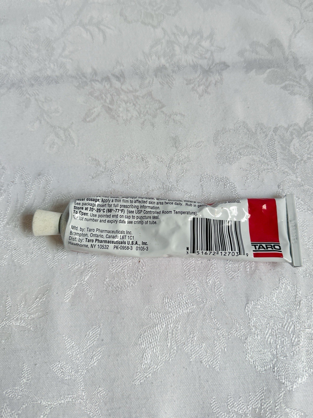 Lot Of Vintage First Aid Apothecary Vicks VapoRub Liquid Bandage Gauze Cream