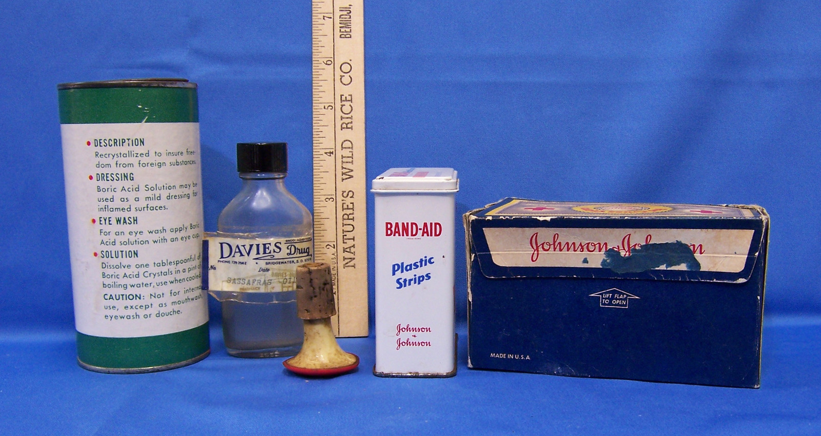 Vintage Lot 5 Medicine Containers Sassafras Band Aid Red Cross Cotton Spout Pour