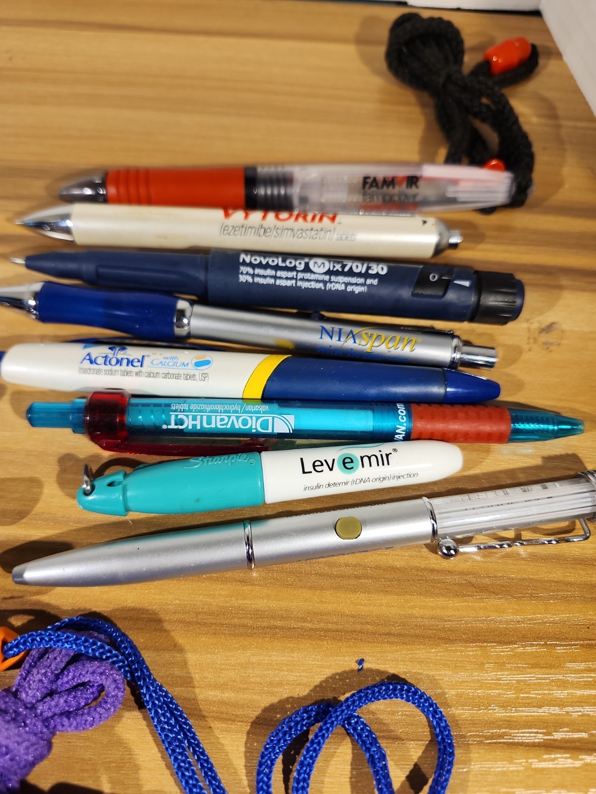 Lot of 30 PENS Drug Rep Pharmaceutical Promo Prilosec Lotrel Seroquel