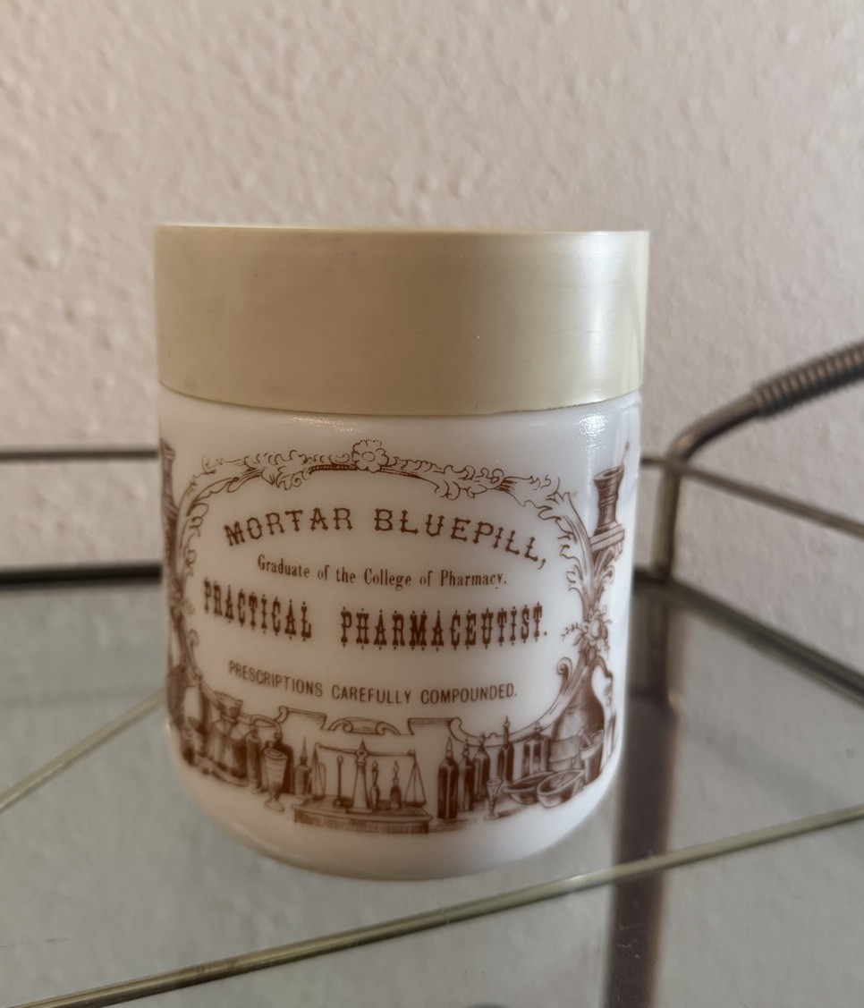 vtg70s italian repro of US 1900s pharmaceutical advertisement milkglass canister
