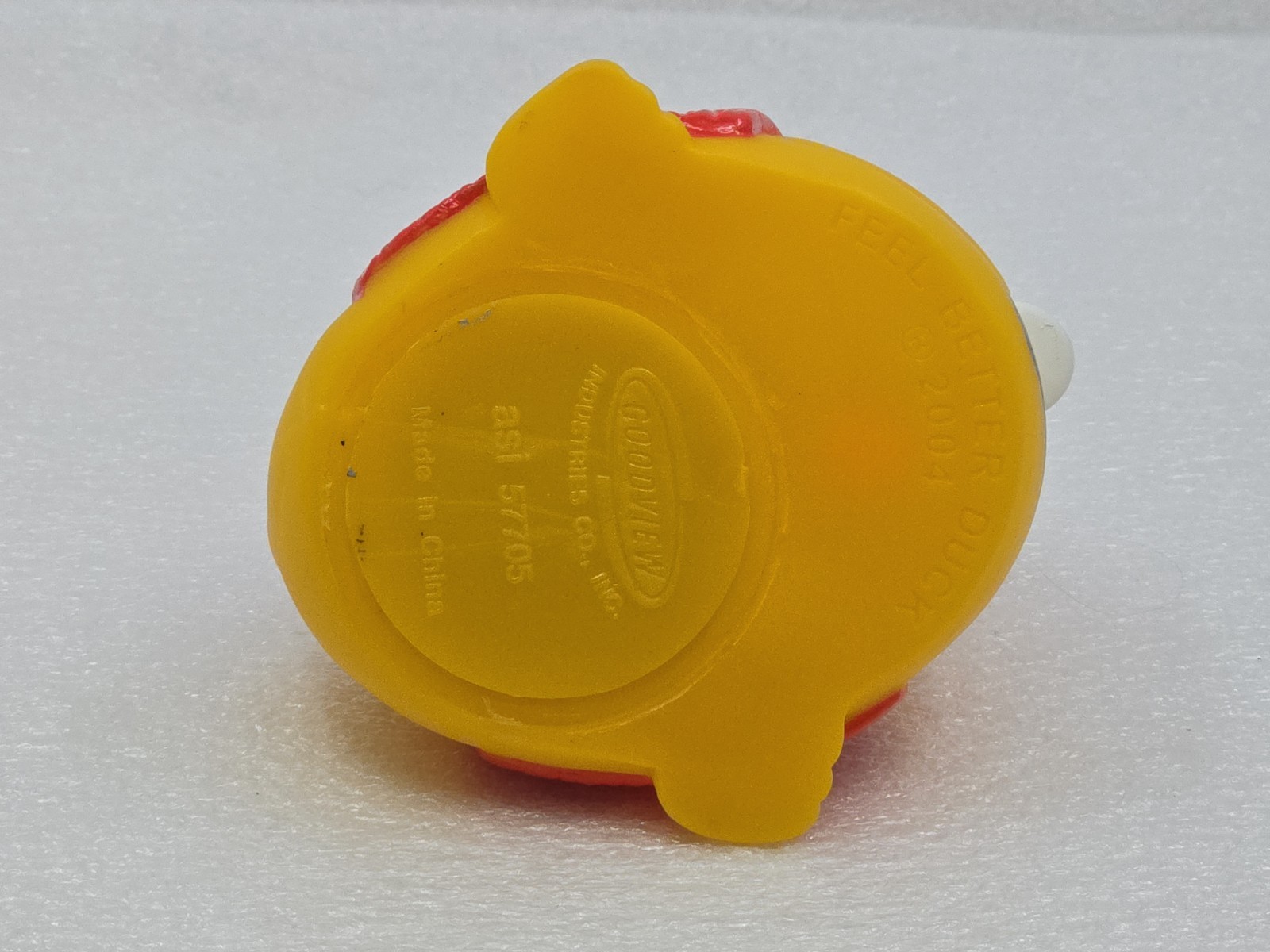 Pharmaceutical Healthcare Promotional Novelty Vinyl Yellow Ducks Lot Of 4 RARE