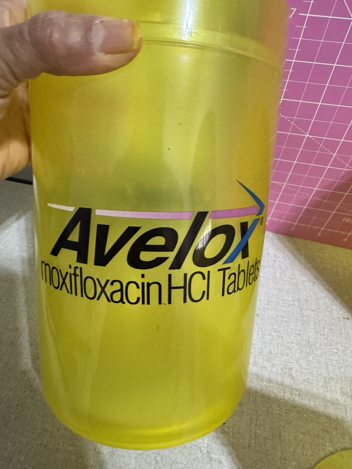 Pharmaceutical Avelox brand name 3 Canister Set antibiotic moxifloxacin