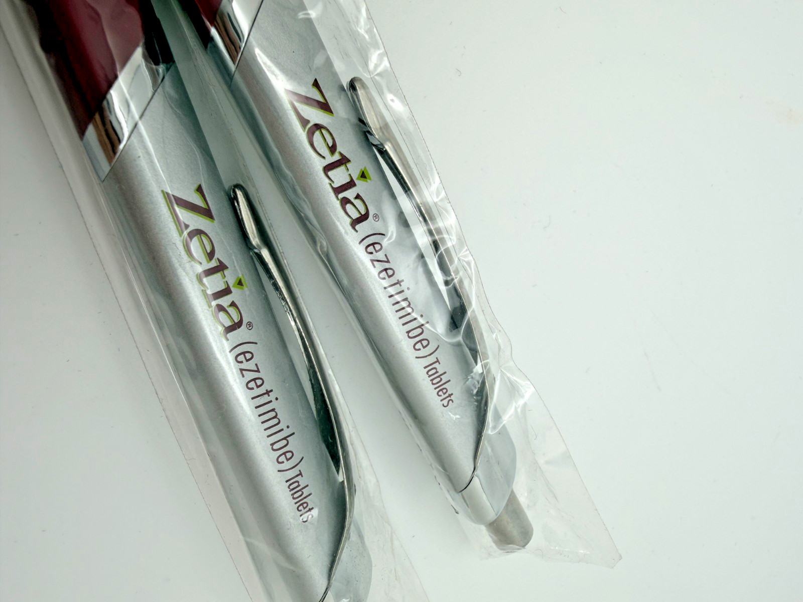 Vintage Zetia Ezetimibe Tablets Ballpoint Pen Pharmaceutical Advert (Lot of 2)
