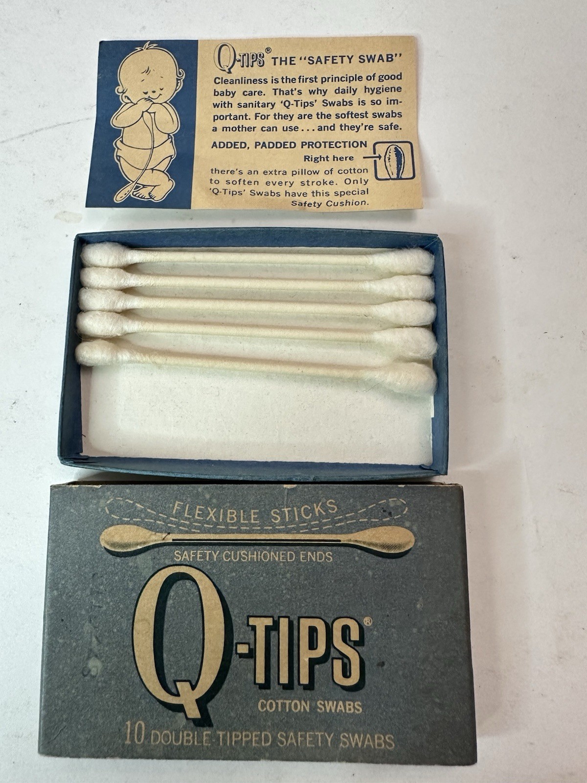 Vintage Q-Tips Cotten Swabs W/Box & Paper! – Cool Pharmacy Memorabilia – Photos