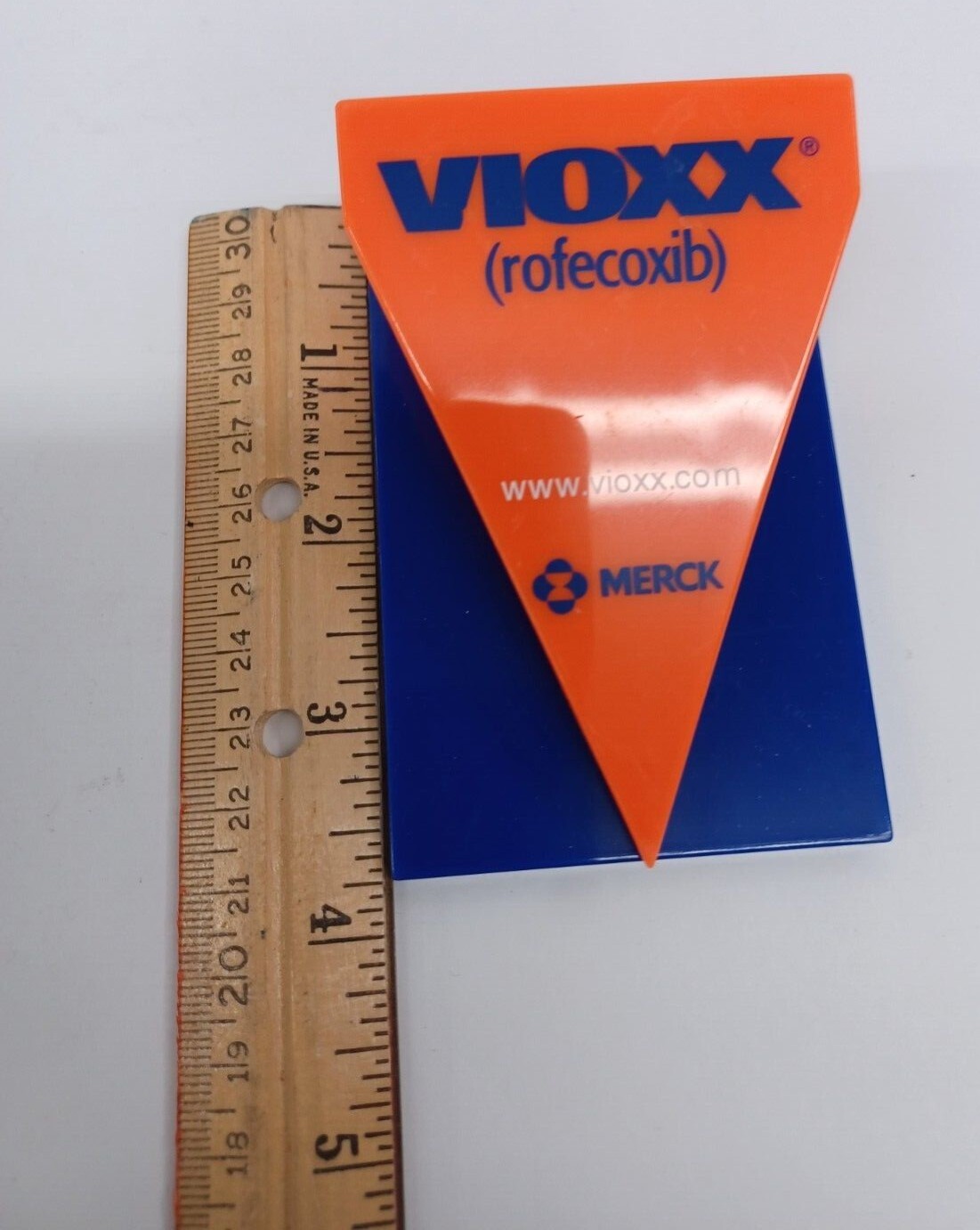 VIOXX rofecoxib Pharmaceutical Drug Rep Advertising Magnetic Clip / Chip Clip