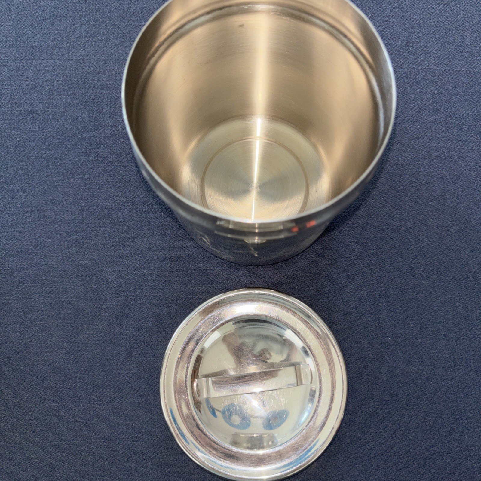 Vollrath Stainless Steel Canister 5″x4″ Vintage Medical with Lid 8801